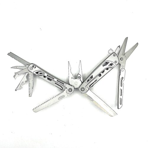 KN-015 MULTI TOOLS S.S CAMO 75x107x160mm (19 TOOLS)